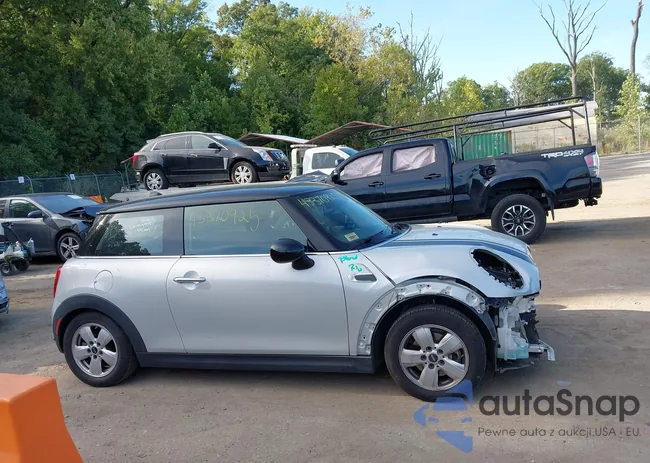 WMWXP5C51J2G61332: 43370925