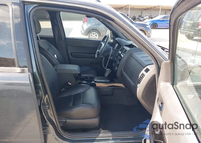 1FMCU04198KC45864: 43371053