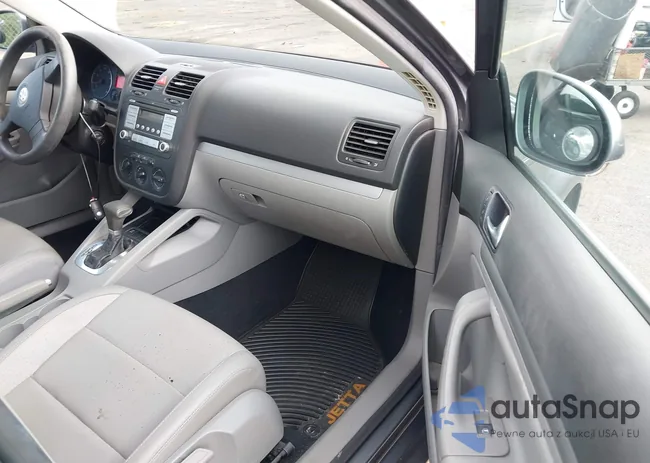 3VWEF71K07M181537: 43370303