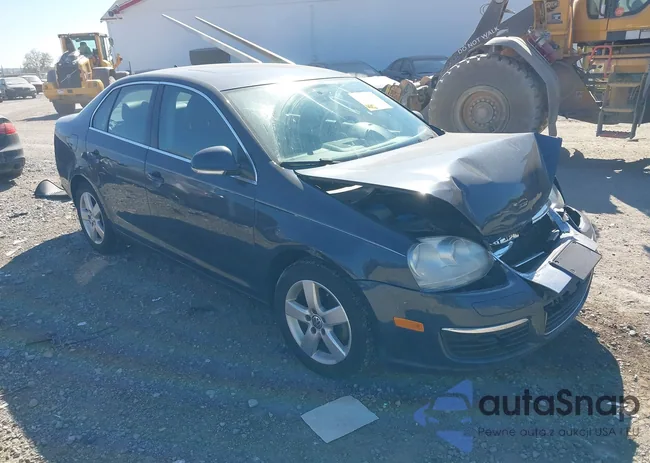 3VWRZ71K79M140897: 43370332