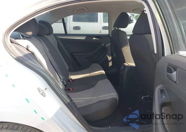 3VW2B7AJ1HM376845: 43370515