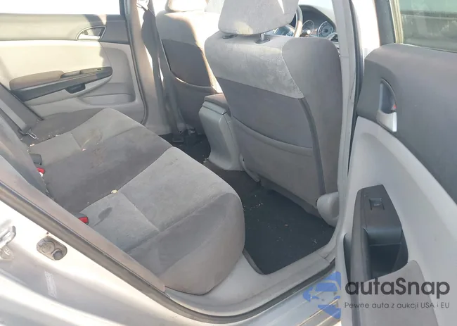 1HGCP26469A012743: 43371817