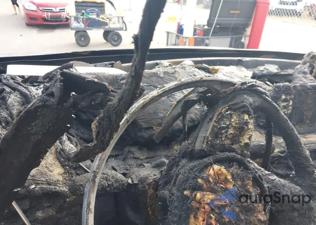 5NMS5CAD8KH053920: 43371880