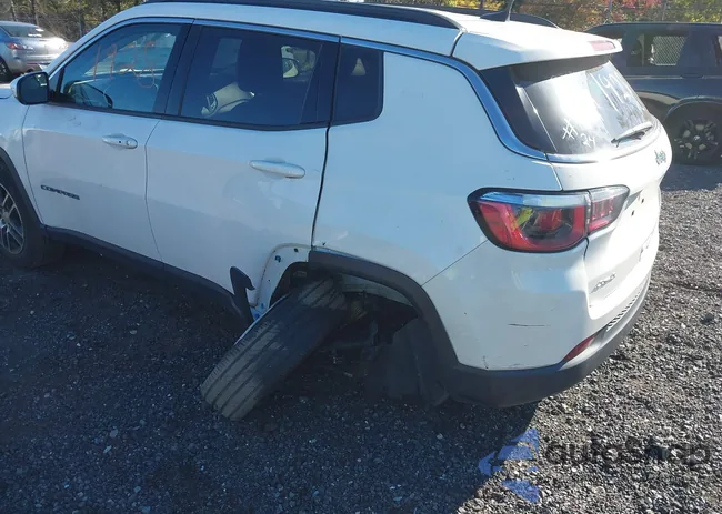 3C4NJDBB3JT483660: 43371928