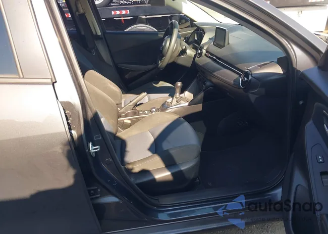 3MYDLBYV4JY312724: 43372054