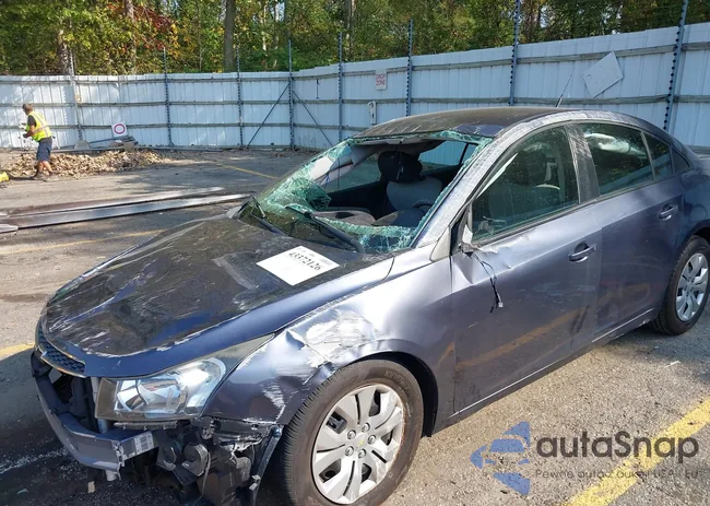 1G1PA5SG4D7230410: 43372126