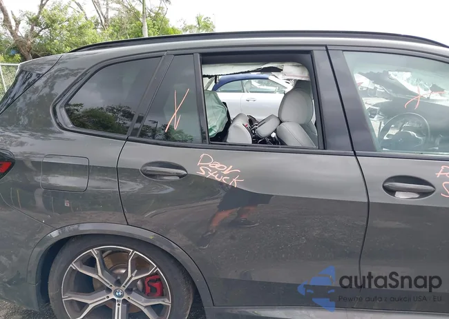 5UX43EU02S9X02415: 43372141