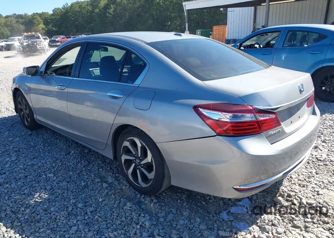 1HGCR2F80GA151812: 43371542