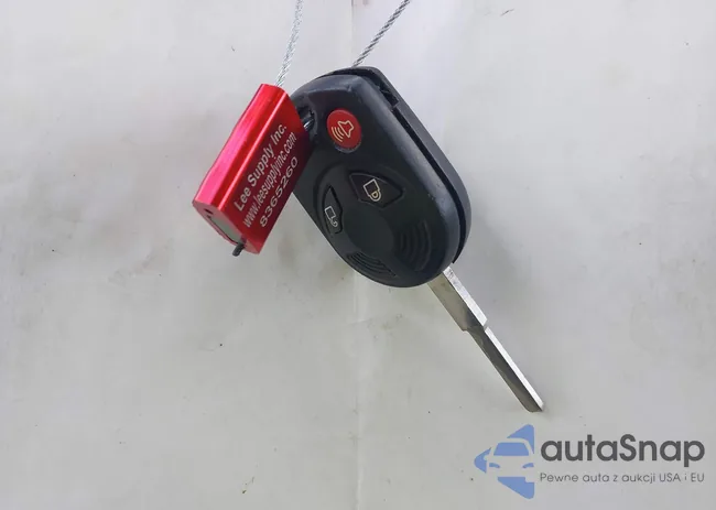 1FMCU0GD8HUE07221: 43371545