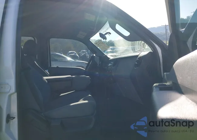 1FT7W2B69GEC71386: 43372769