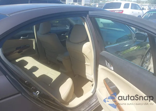 1HGCP2F84BA121775: 43372894