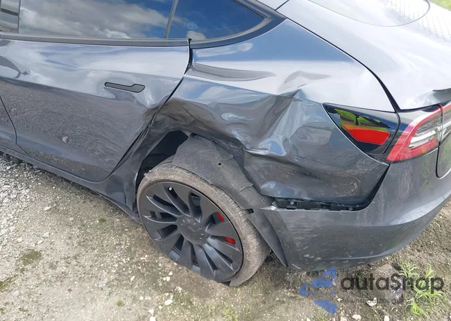 5YJ3E1ECXPF712261: 43372922