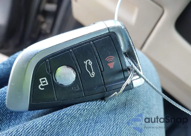 5UXKR0C55G0S90086: 43372956