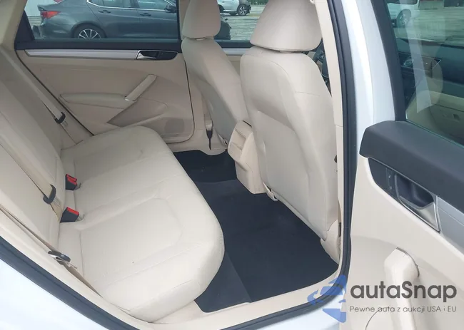 1VWAT7A36HC042726: 43373144