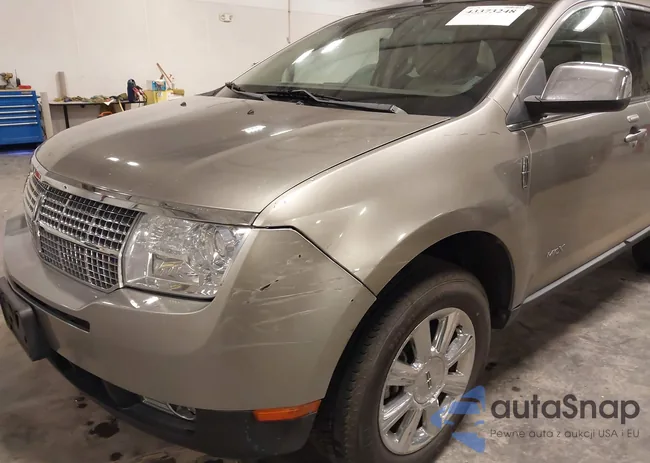 2LMDU88C98BJ28170: 43373248