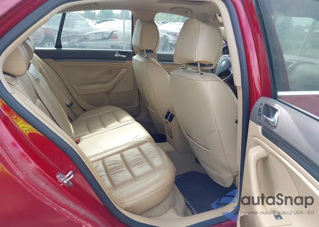 3VWDT71K26M760774: 43372445