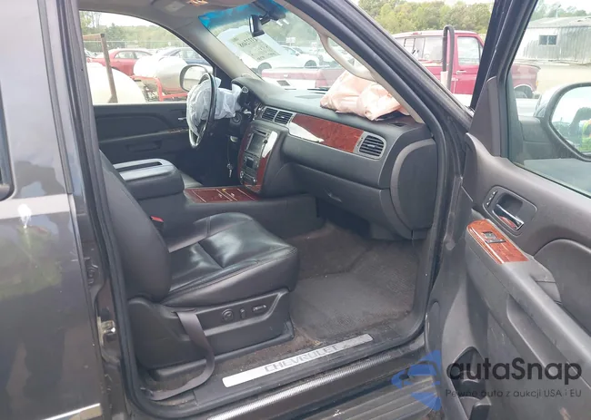 1GNSKKE38BR169495: 43372468