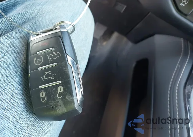 1C6SRFHT3NN119355: 43373803