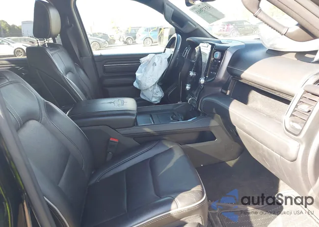 1C6SRFHT3NN119355: 43373803