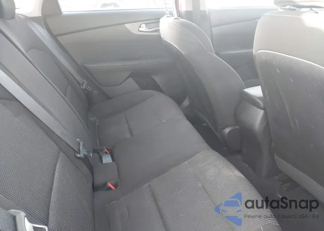 3KPF24AD3ME274903: 43373864