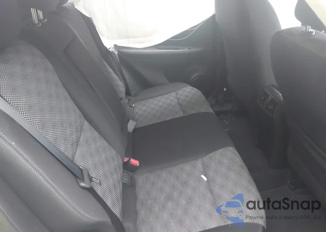 JN1BJ1CR0JW204773: 43374786