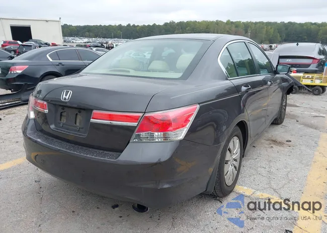 1HGCP2F30BA082901: 43374993