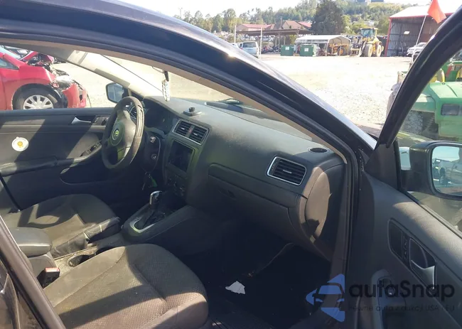 3VW2K7AJ5EM393000: 43375075