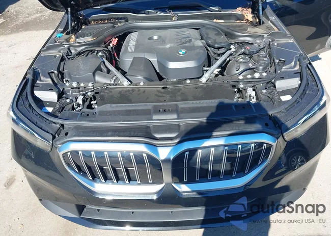 WBA53FJ02RCS60181: 43375183