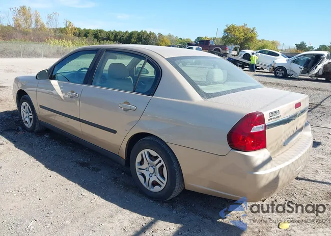 1G1ZS52F15F194065: 43374277