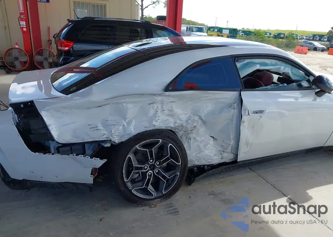 2C3CDBCK7RR208796: 43374301