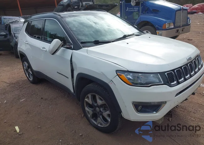 3C4NJDCB9JT330702: 43374528