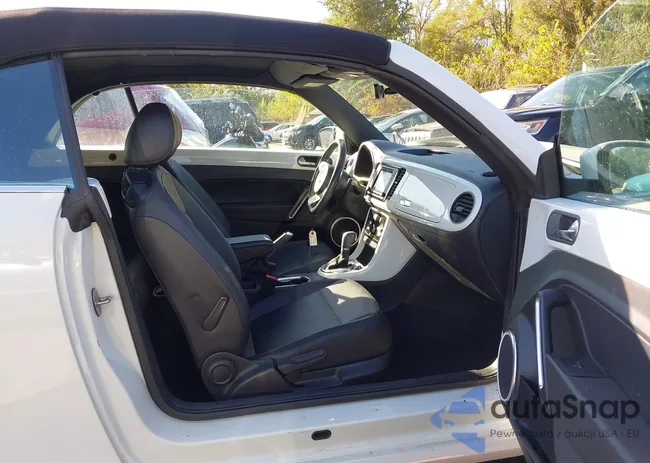 3VW517AT4HM821001: 43375841