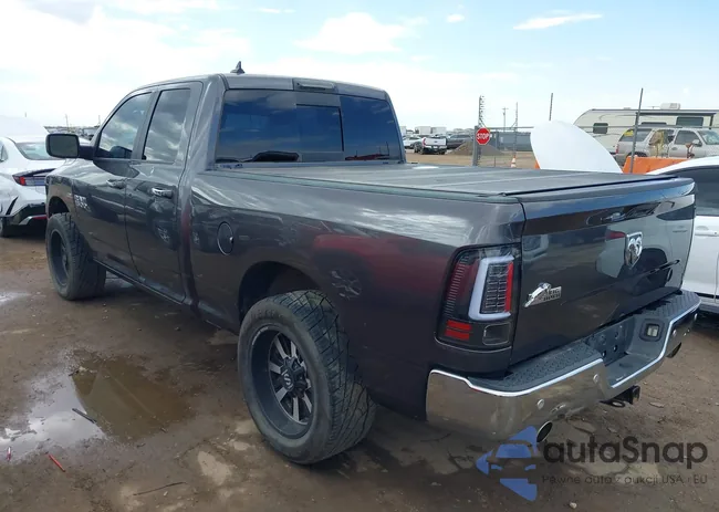 1C6RR6GT2JS123389: 43376046