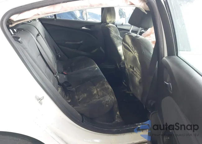 1G1BE5SM4H7195121: 43376057