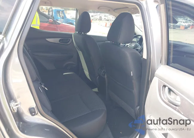 JN1BJ1CV5LW551743: 43375300