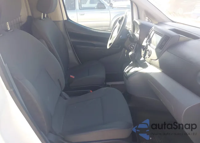 3N6CM0KN7LK699499: 43375411