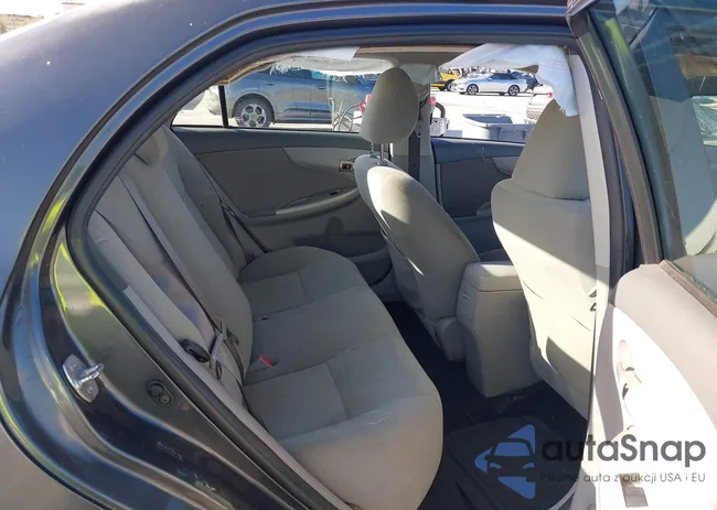 2T1BU4EE5AC411698: 43375467