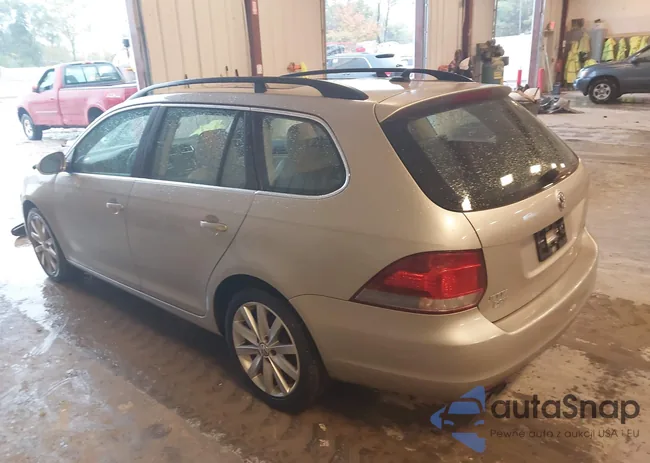 3VWPL7AJ9DM660205: 43375559