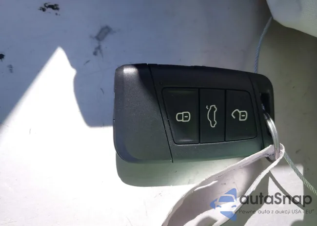 3VVCX7B29PM321561: 43375607