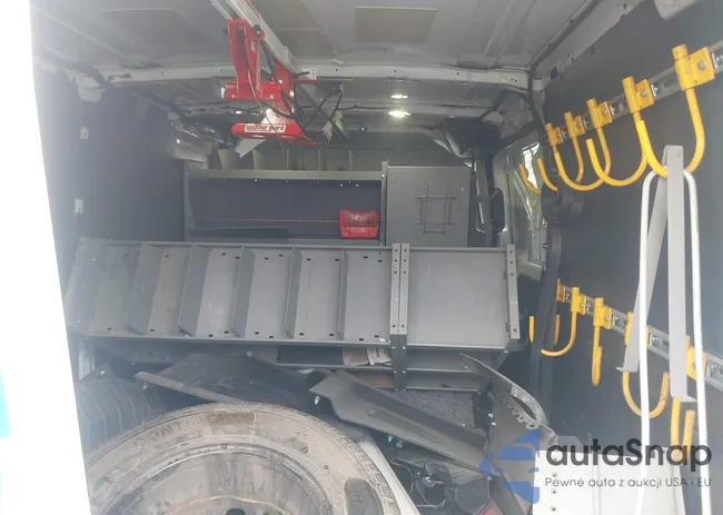 1FTYR1YM1HKB23036: 43375640