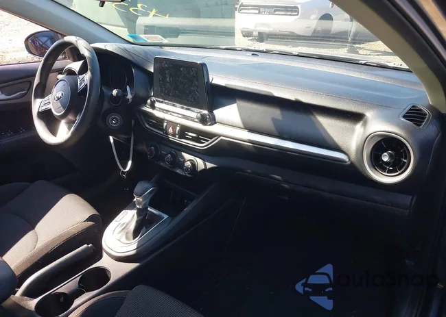 3KPF24AD6ME388037: 43376837