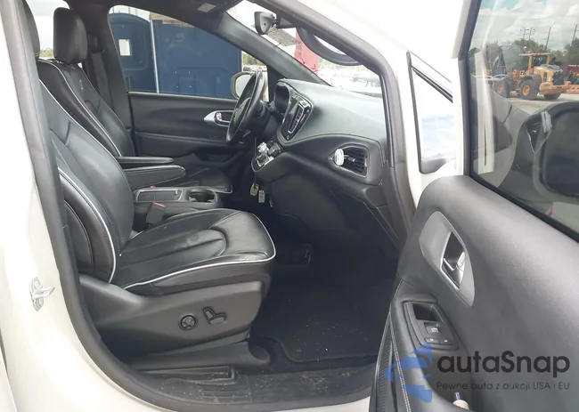 2C4RC1GG6KR590012: 43376854