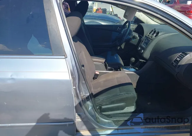 1N4AL2AP1AN473015: 43376863