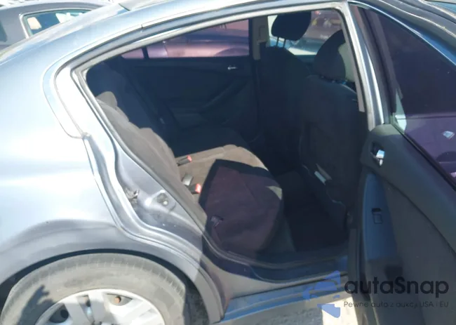 1N4AL2AP1AN473015: 43376863