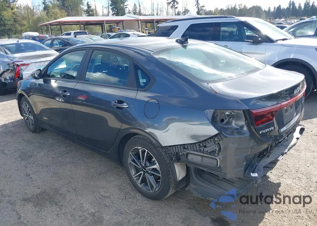 3KPF24AD7RE767474: 43378010