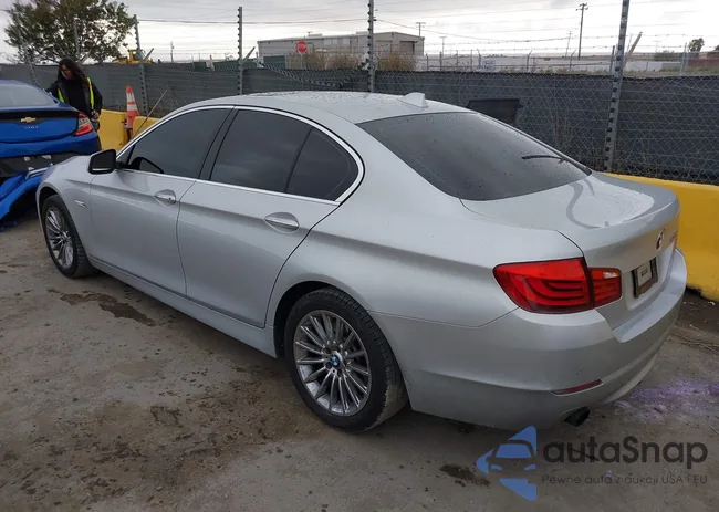 WBAFR7C56DC820603: 43378188