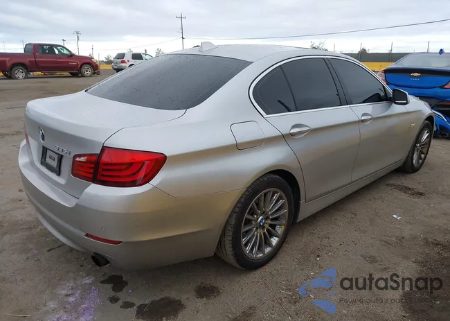 WBAFR7C56DC820603: 43378188