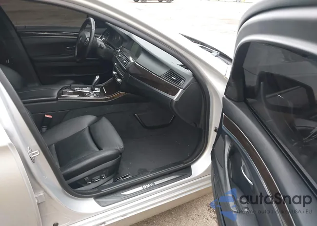 WBAFR7C56DC820603: 43378188