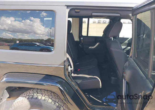 1C4BJWEG0GL155543: 43377356