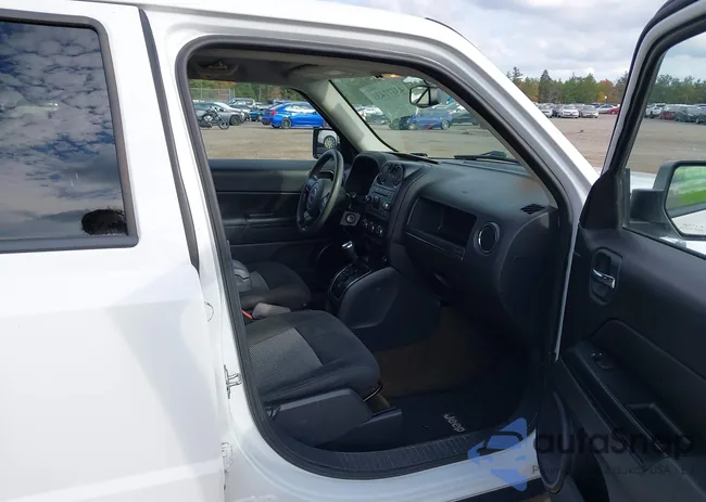 1C4NJRBB3GD788815: 43377433